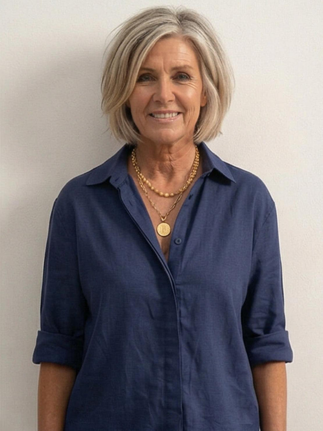 Vivian | Kvinders afslappede skjorte med knap og bukser med bred ben