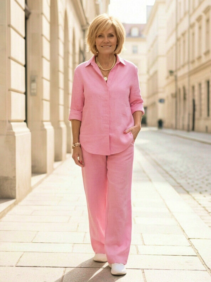 Vivian | Kvinders afslappede skjorte med knap og bukser med bred ben