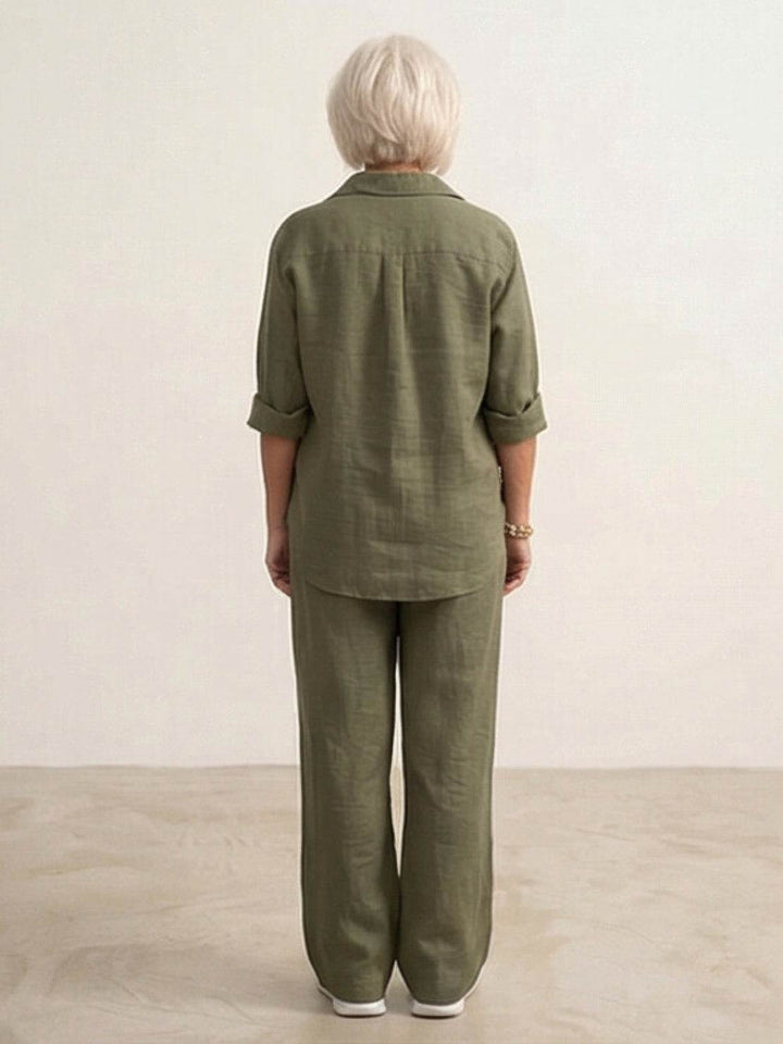 Vivian | Kvinders afslappede skjorte med knap og bukser med bred ben