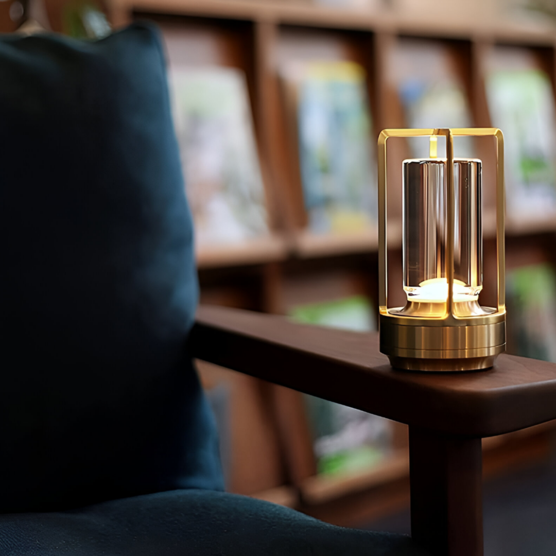 Vandtæt Bærbar Bordlampe med Justerbar Lysstyrke og Genopladeligt Batteri