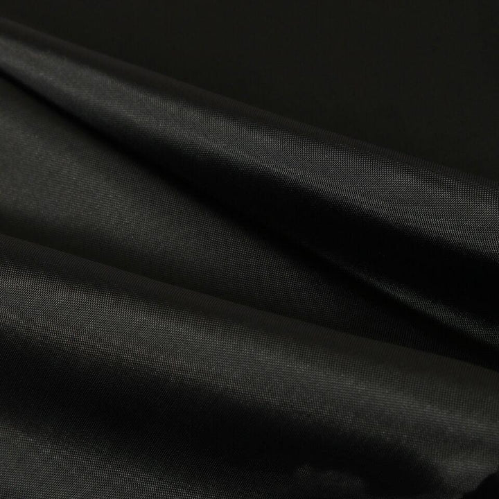 Vandafvisende Sort Polyester Bruseforhæng med Monteringskroge