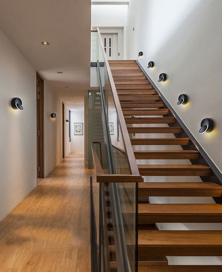 Moderne LED Væglampe med Frostet Glas og Aluminiumhus