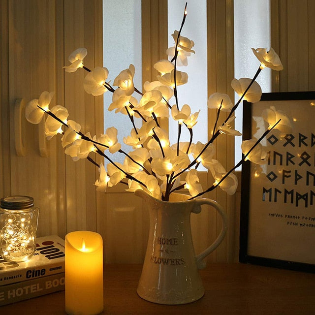 Naturinspireret Gren Bordlampe med LED Belysning