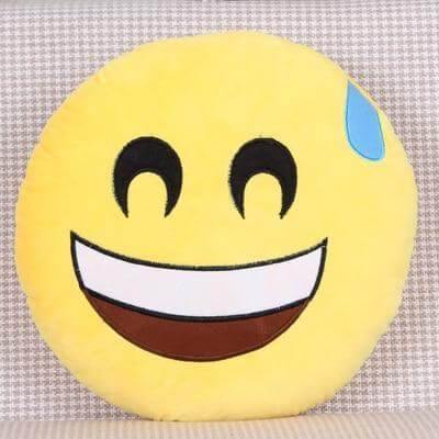 Emoji Pude Sæt i Blødt Polyester med Forskellige Humørdesigns