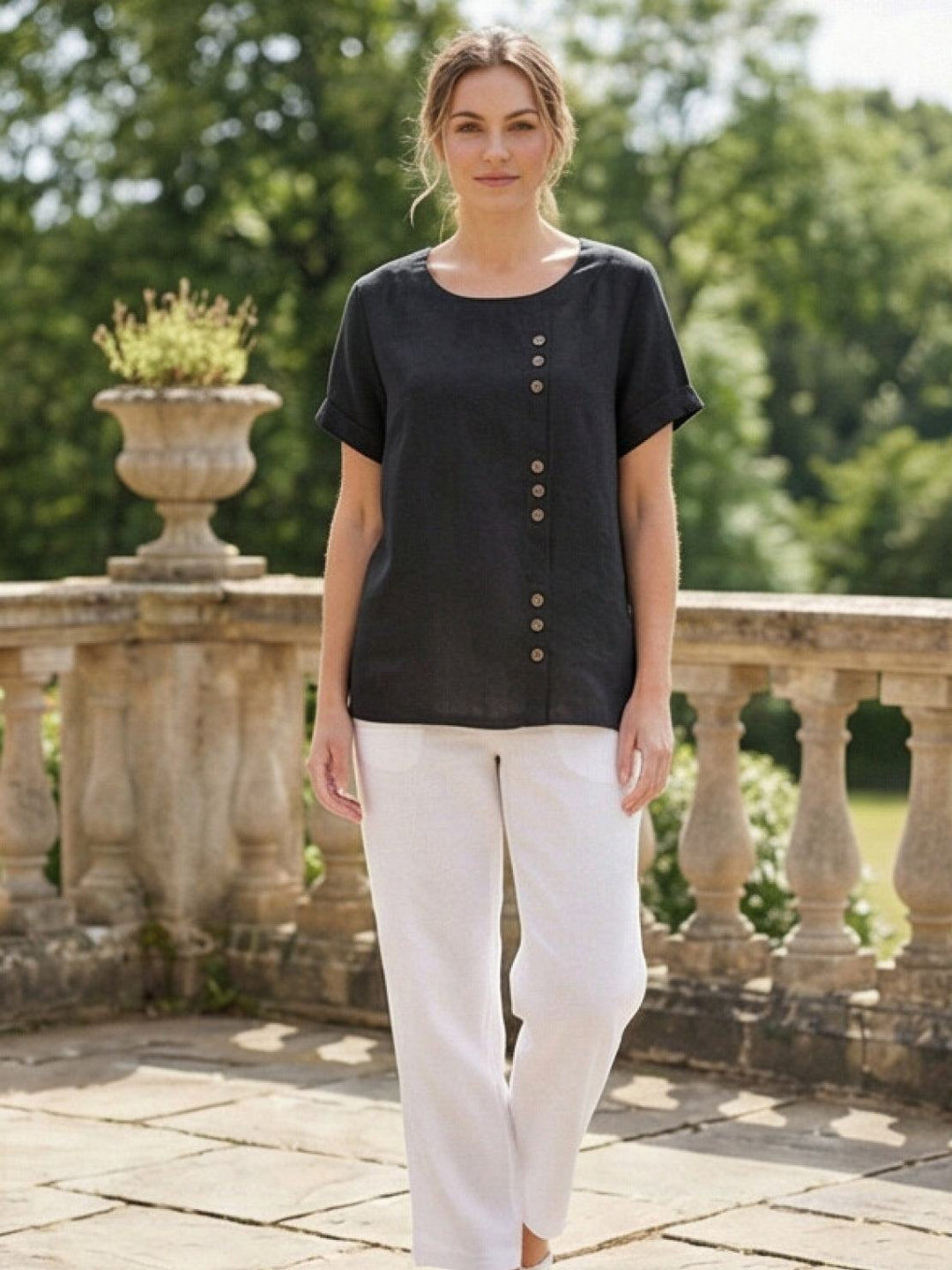 Foreen | Kvinders Casual Scoop Neck Knap Detalje Kortærmet Top
