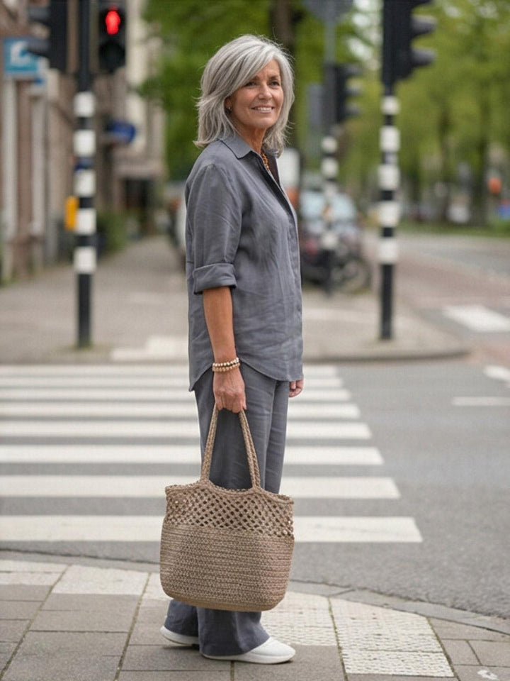 Vivian | Kvinders afslappede knap-ned skjorte og brede bukser sæt