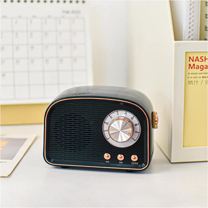 Retro Bluetooth Højttaler med 45mm Lyd og 8 Timer Batterilevetid