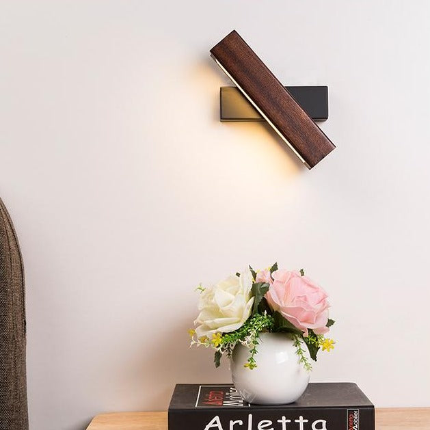 Justerbar Træ LED Væglampe med Roterbart Design