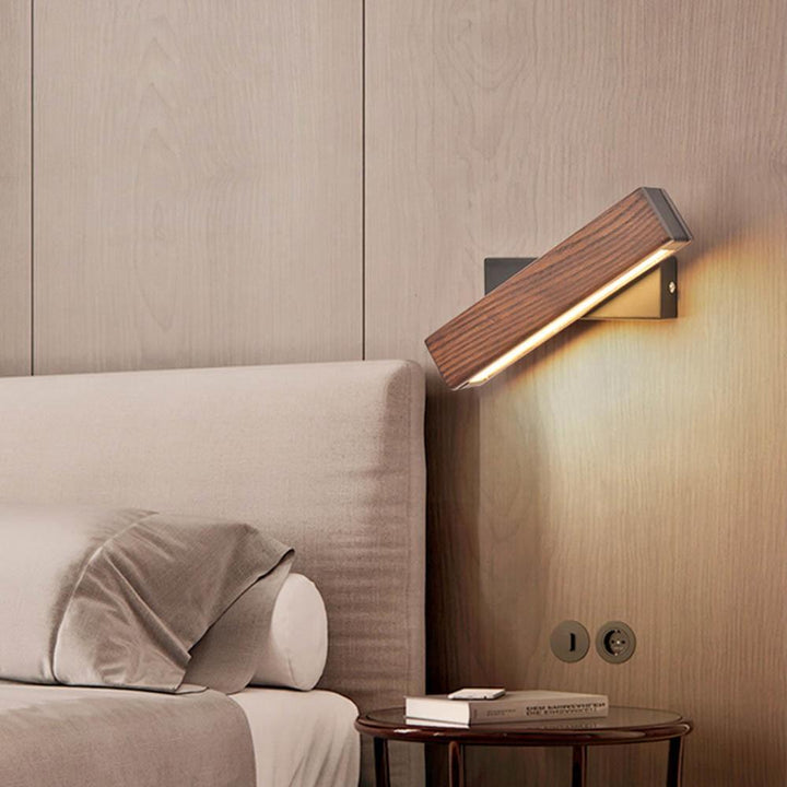 Justerbar Træ LED Væglampe med Roterbart Design