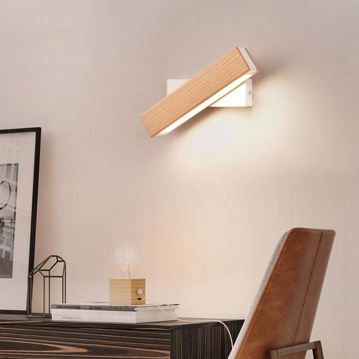 Justerbar Træ LED Væglampe med Roterbart Design