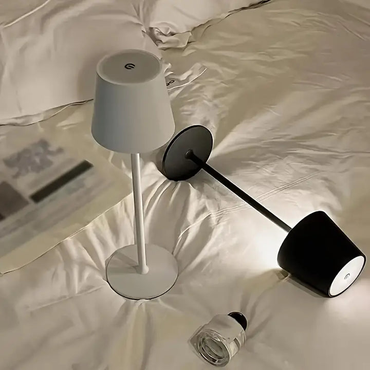 Dæmpbar Touch Control LED Bordlampe i Moderne Design