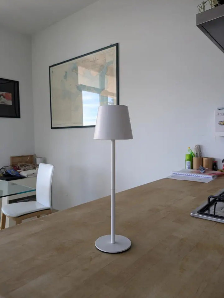 Dæmpbar Touch Control LED Bordlampe i Moderne Design