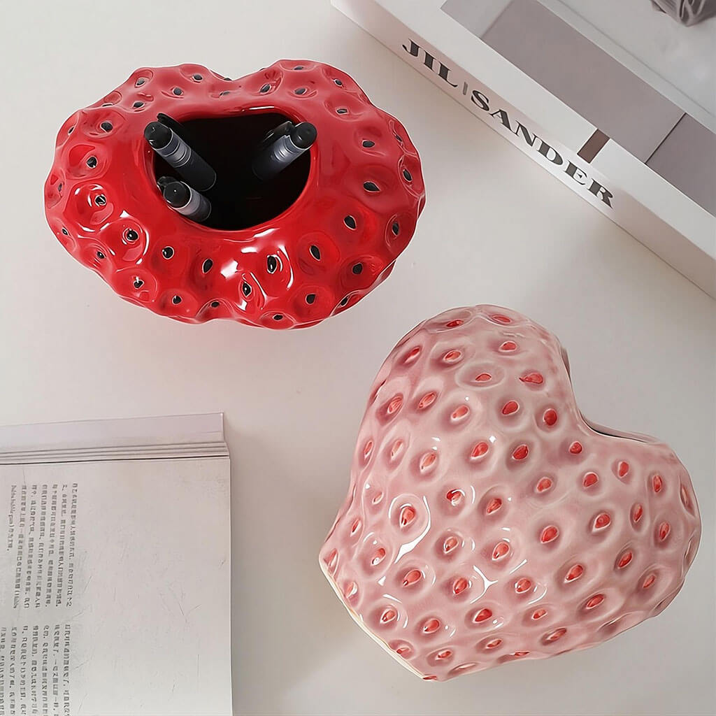 Jordbærformet Keramikvase i Sort, Rød og Pink