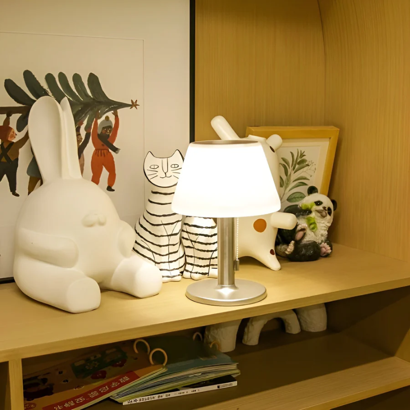 Solcelledrevet Udendørs Bordlampe i Vejrbestandig Design