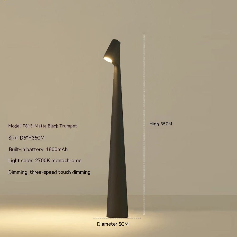 Genopladelig LED Bordlampe med Dæmpbart Lys og Minimalistisk Design