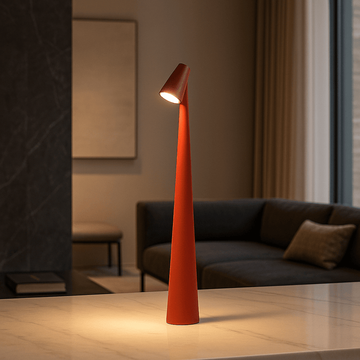 Genopladelig LED Bordlampe med Dæmpbart Lys og Minimalistisk Design