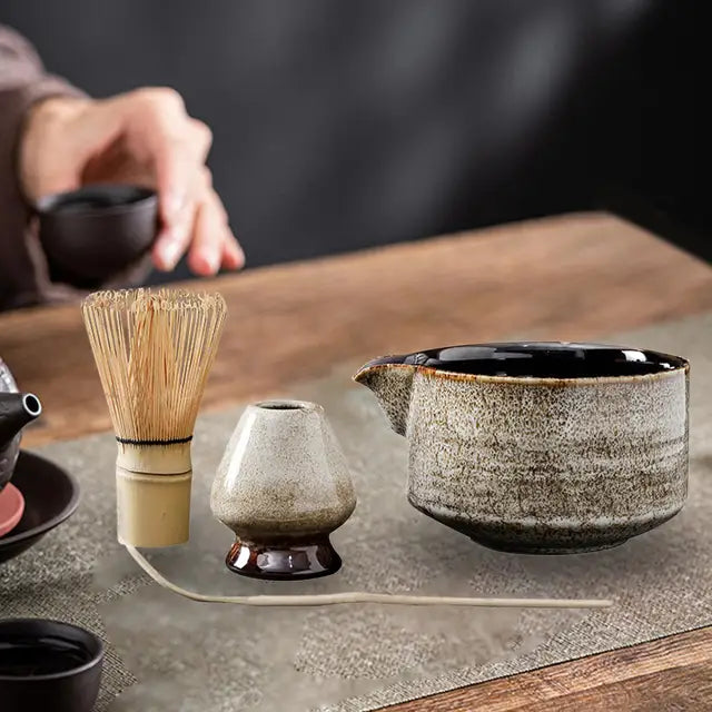 Japansk Matcha Te Sæt med Keramisk Skål og Bambus Pisker
