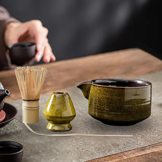Japansk Matcha Te Sæt med Keramisk Skål og Bambus Pisker