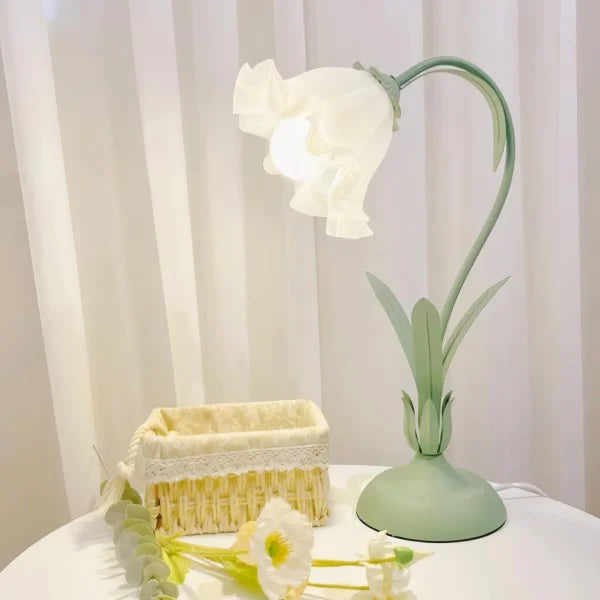 Justerbar Vintage Blomster Bordlampe i Metal