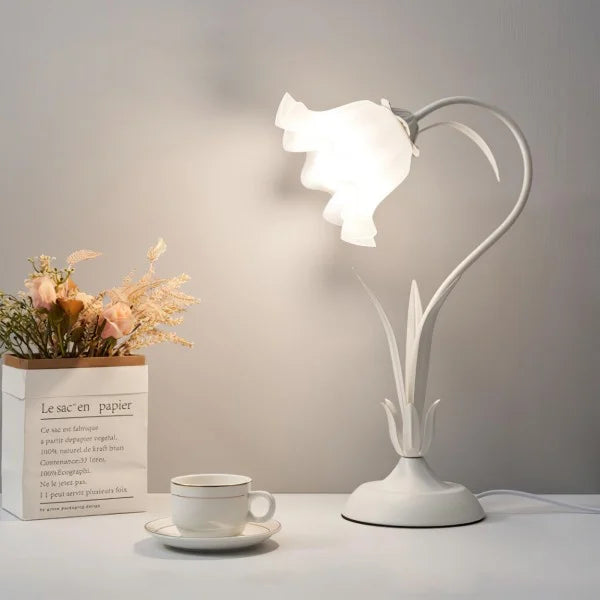 Justerbar Vintage Blomster Bordlampe i Metal