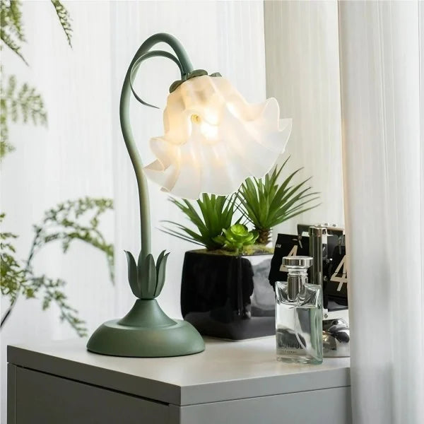 Justerbar Vintage Blomster Bordlampe i Metal