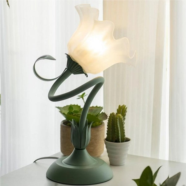 Justerbar Vintage Blomster Bordlampe i Metal