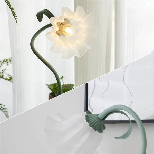 Justerbar Vintage Blomster Bordlampe i Metal