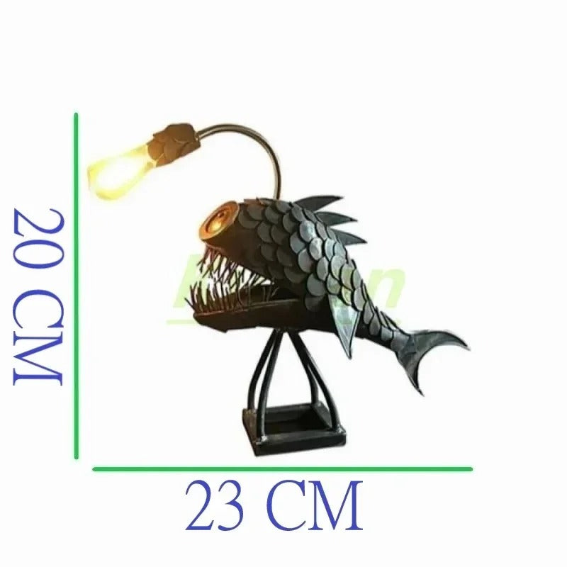 Steampunk Angler Fish Lampe med Justerbar Arm