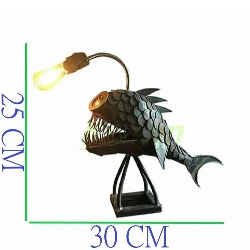 Steampunk Angler Fish Lampe med Justerbar Arm