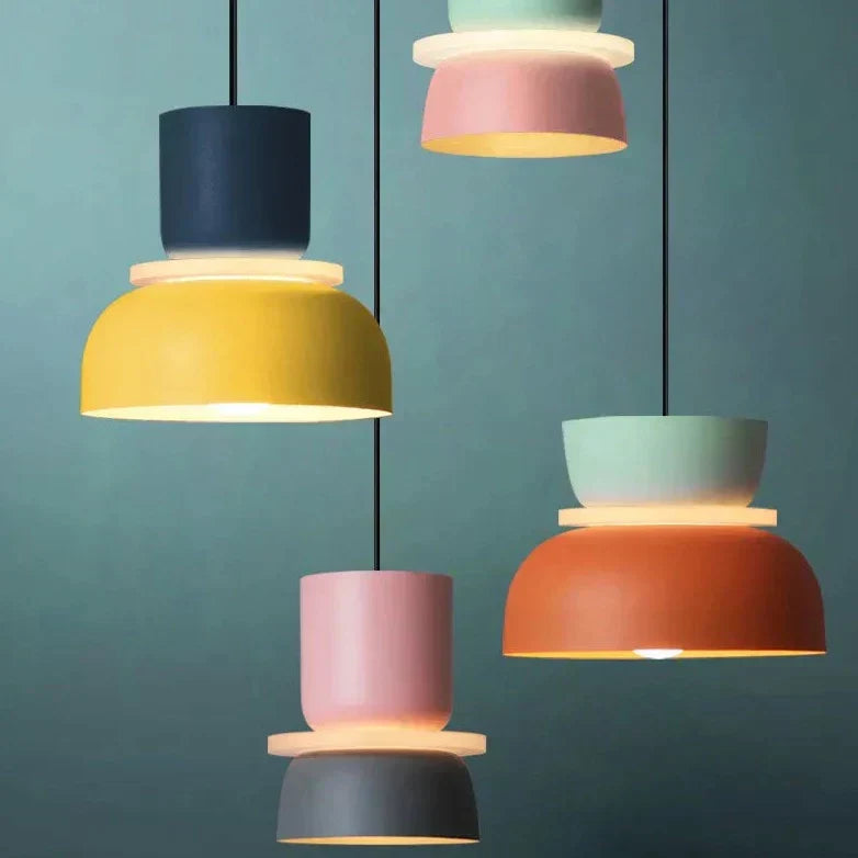Nordisk Macaron Pendel Lys i Multifarvet Design