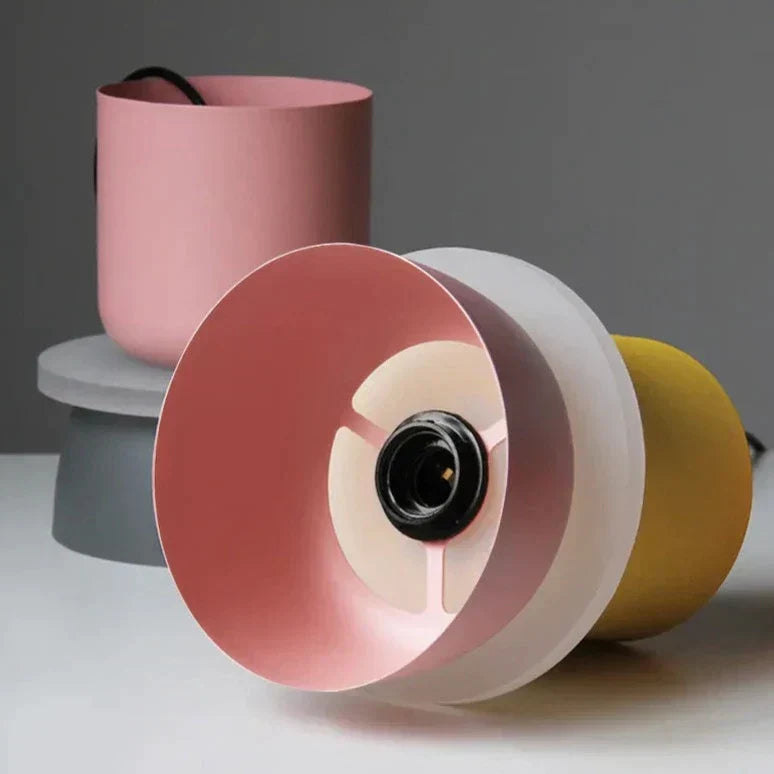 Nordisk Macaron Pendel Lys i Multifarvet Design