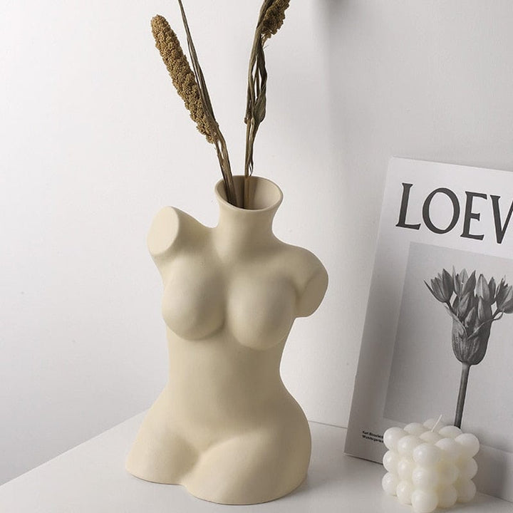 Elegant Keramisk Vase i Kvindelig Form