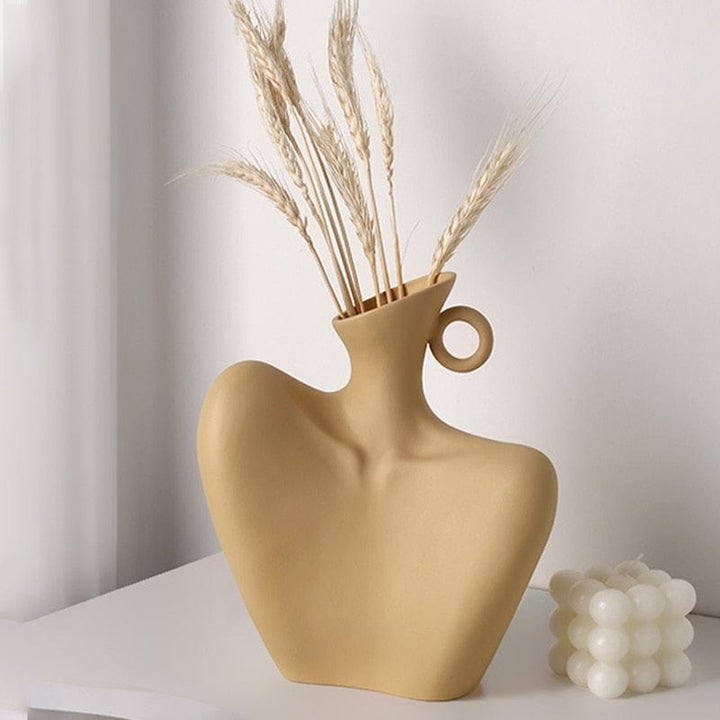 Elegant Keramisk Vase i Kvindelig Form