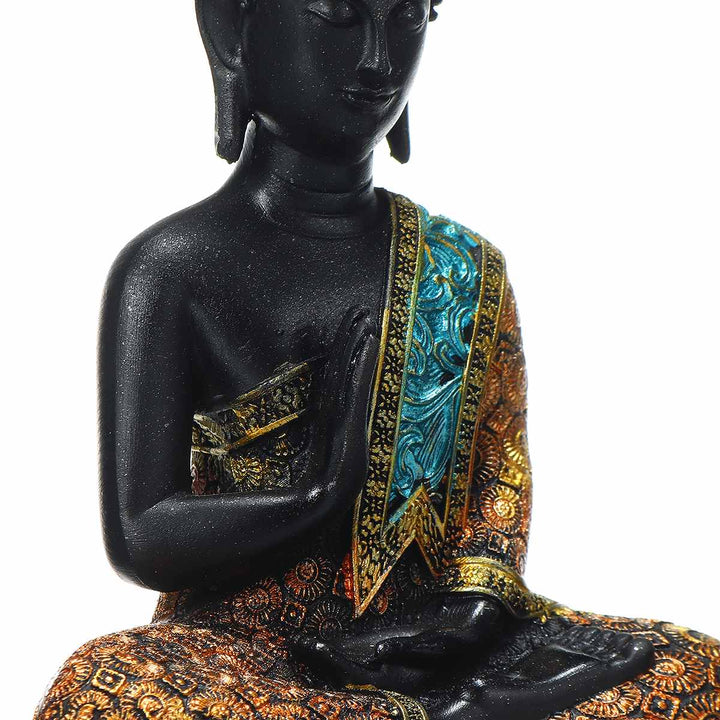 Elegant Buddha Statue i Resin med Strålende Overflade