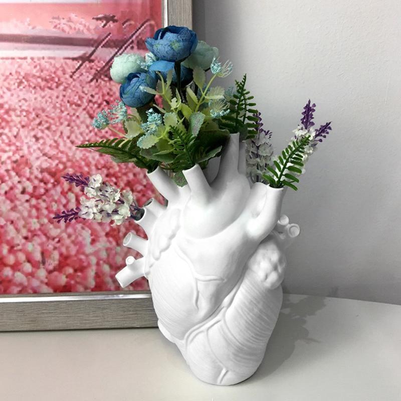 Hjerteformet Blomsterkrukke i Syntetisk Harpiks