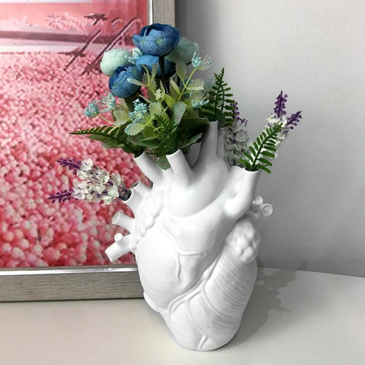 Hjerteformet Blomsterkrukke i Syntetisk Harpiks