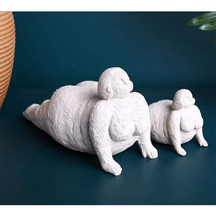 Elegant Flerfarvet Kvindefigur i Resin til Dekoration