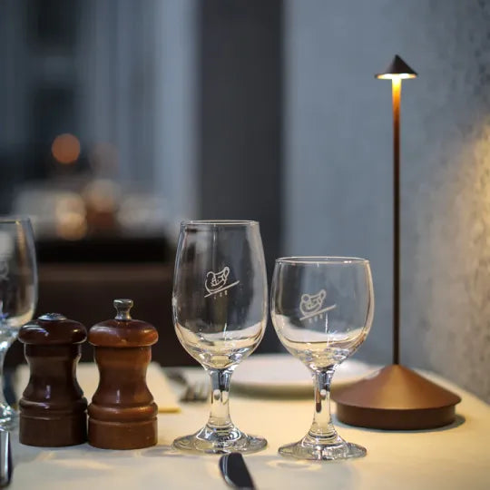 Genopladelig Trådløs LED Bordlampe med Dæmpbar Lysstyrke