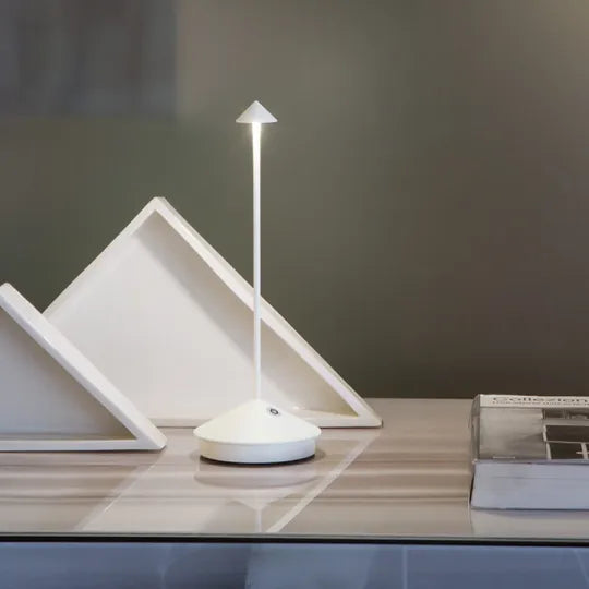 Genopladelig Trådløs LED Bordlampe med Dæmpbar Lysstyrke