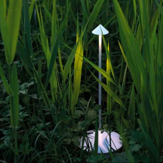 Genopladelig Dæmpbar LED Bordlampe - Vandafvisende Design